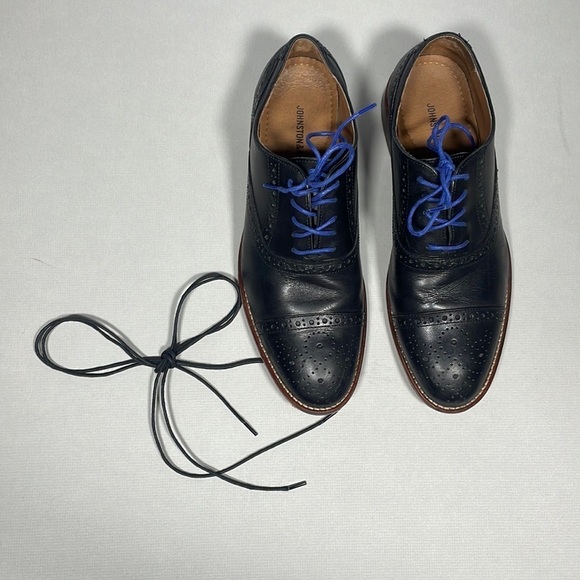 Men’s size 8 Johnston and Murphy Conrad Cap Toe Black w/  lack and blue laces main image 4